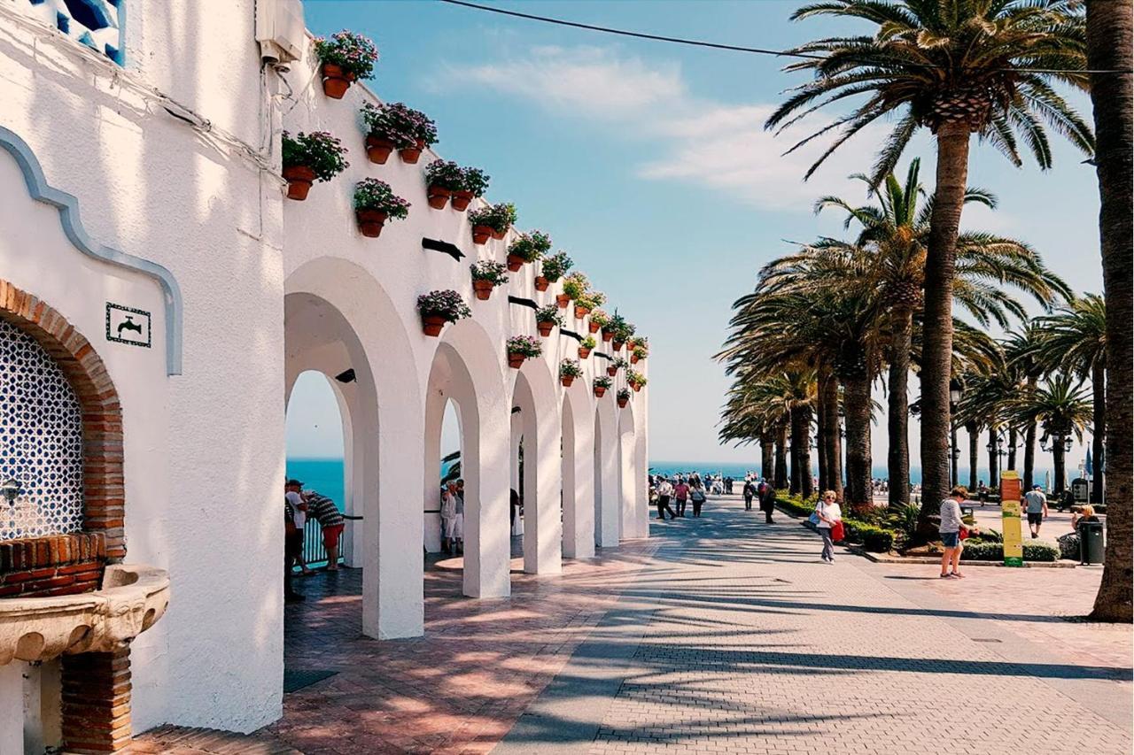 Capistrano Village B, 1 bedroom + free wi-fi Nerja Buitenkant foto