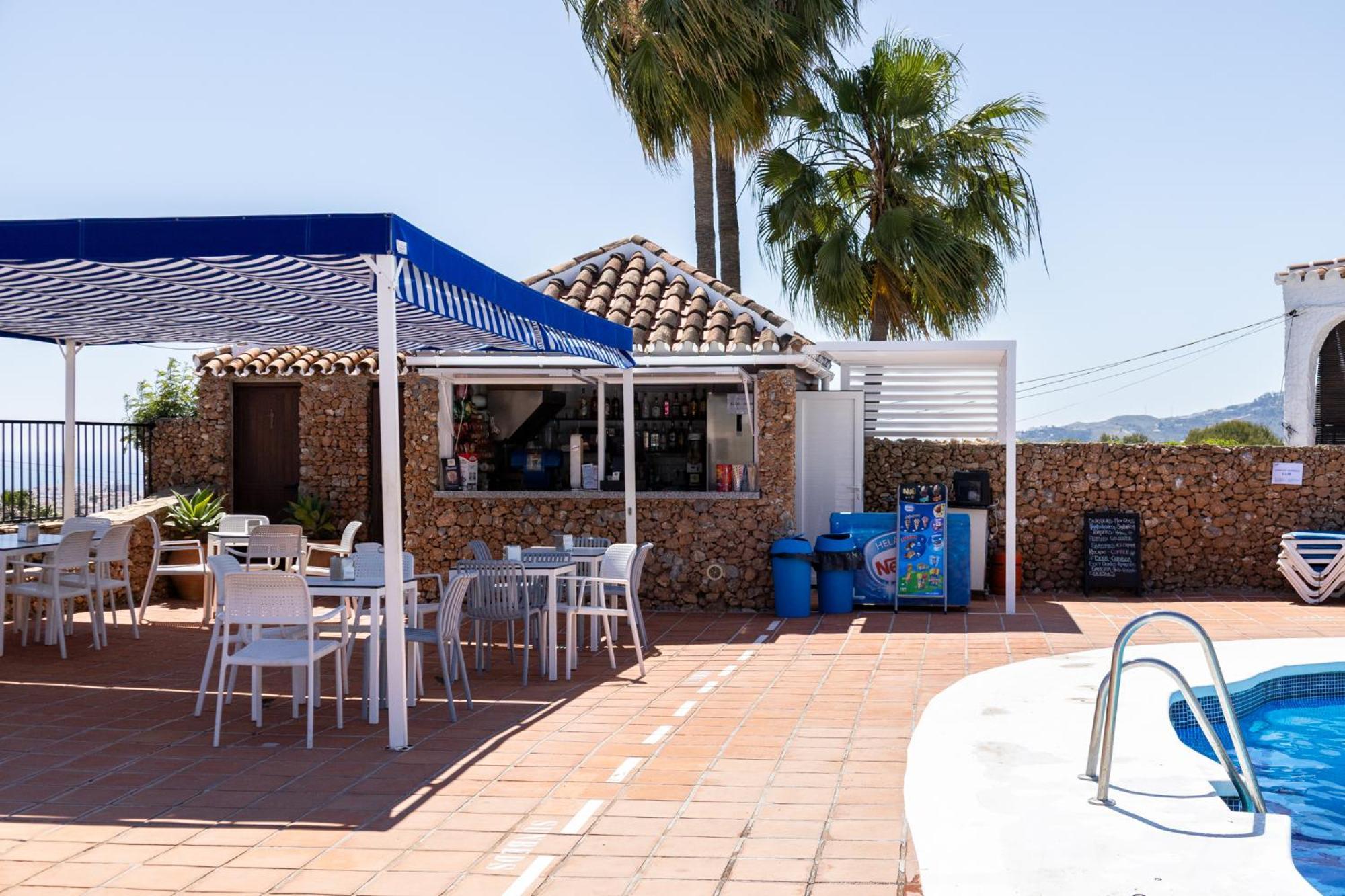 Capistrano Village B, 1 bedroom + free wi-fi Nerja Buitenkant foto
